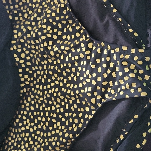 Gold Foil Dot Twist Front Pull-on Swim Dress - Picture 7 of 9